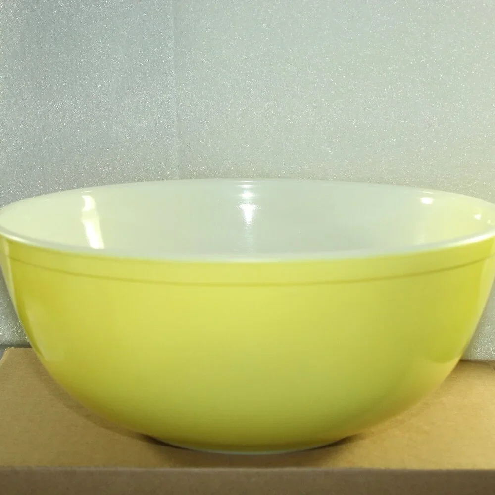 Pyrex vintage pastel